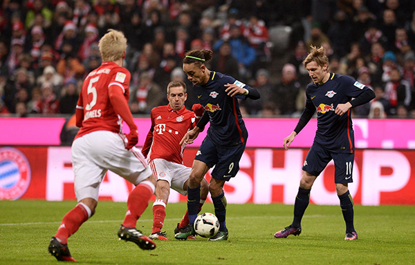 出优秀表现 出优秀表现