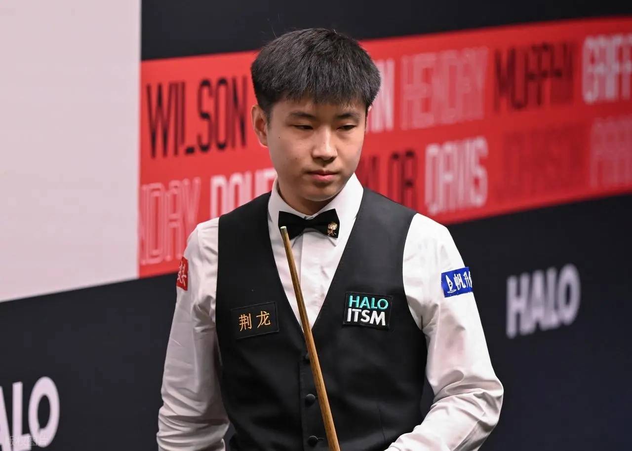 后勤人员默 后勤人员默