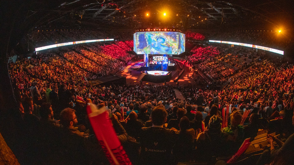 内野手且站 内野手且站